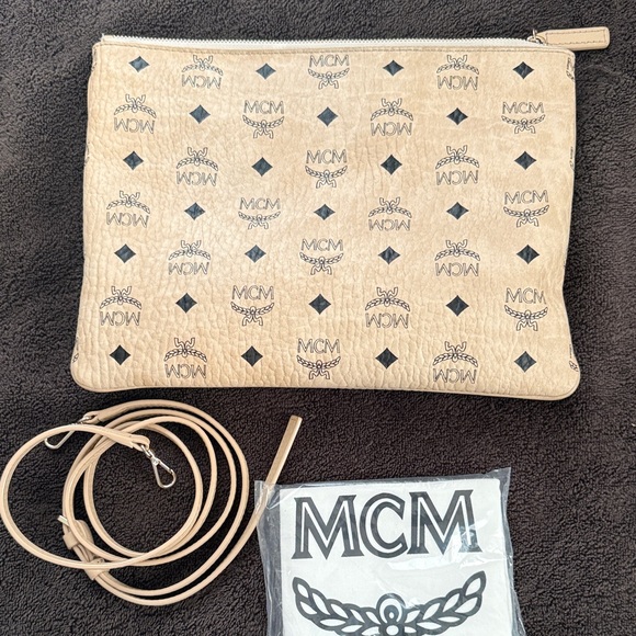 MCM Beige and Black Logo Clutch - Picture 3 of 5